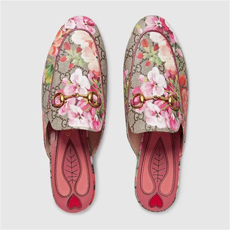 ciabatte rosa gucci|Slippers da mare di Gucci da donna .